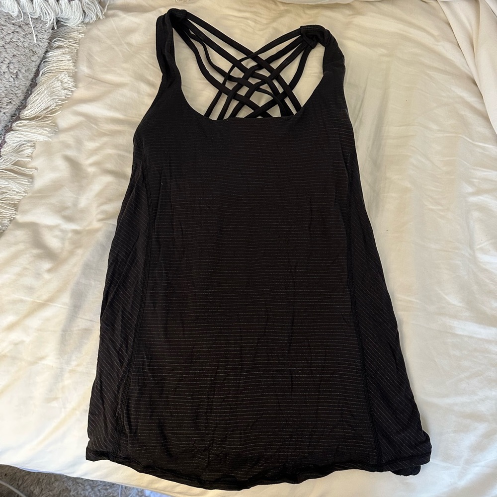 Lululemon top